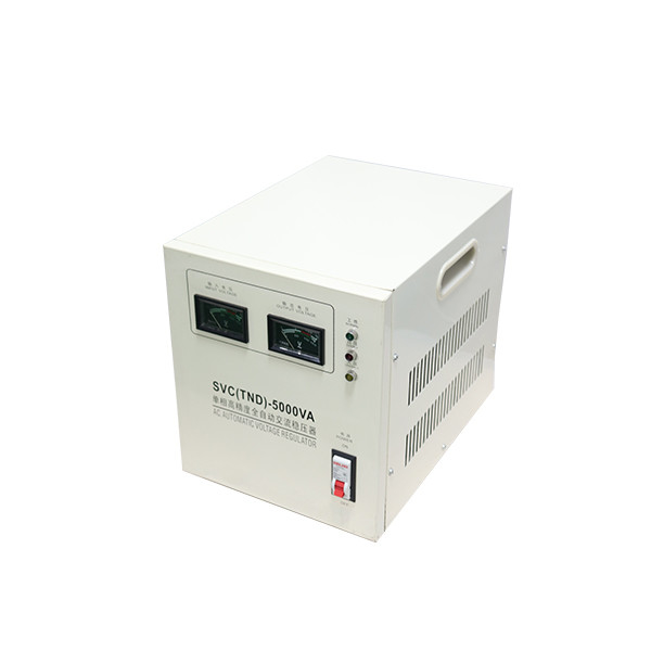 5KVA स्वचालित वोल्टेज स्टेबलाइजर 220V एकल चरण एसी पावर स्टेबलाइजर TND ((SVC) -5000VA