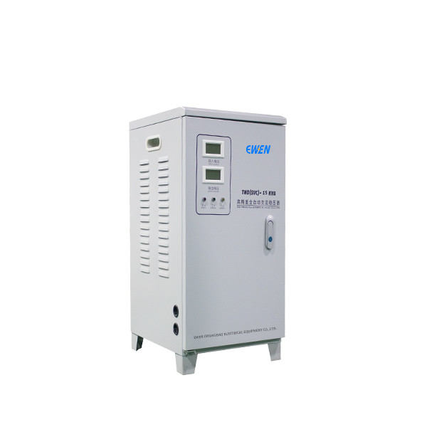 15000VA 220V एकल चरण विद्युत उपकरण के लिए अच्छी गुणवत्ता वाला स्वचालित वोल्टेज नियामक