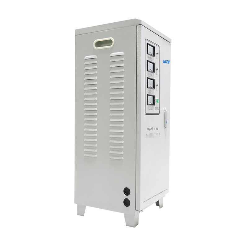 9KVA थ्री फेज वोल्टेज स्टेबलाइजर 380V 400V 440V 480V AC पावर रेगुलेटर अनुकूलन स्वीकार्य